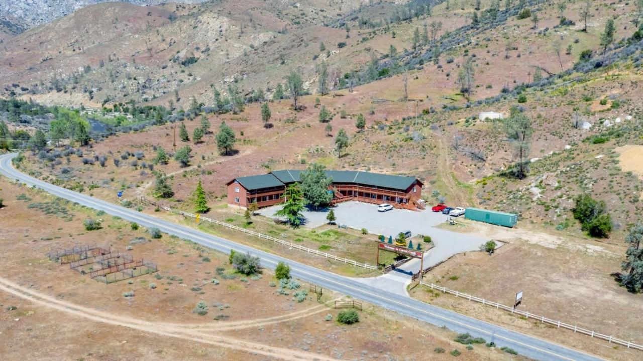 Corral Creek Lodge Кернвилл Экстерьер фото