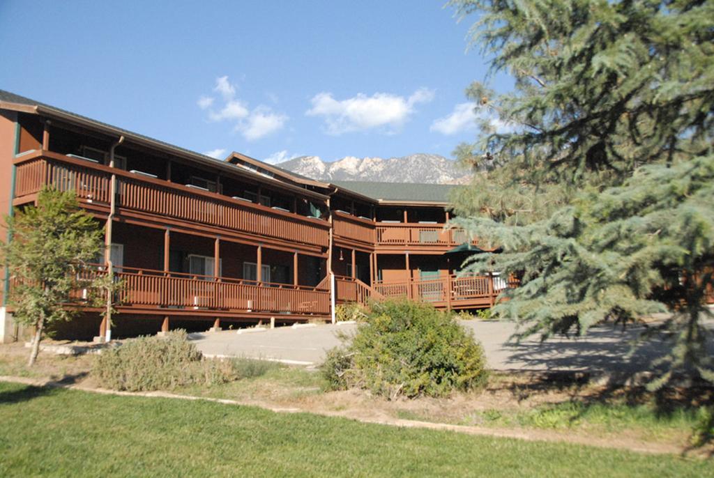 Corral Creek Lodge Кернвилл Экстерьер фото
